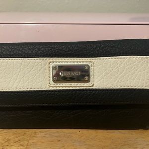 Nine West wallet